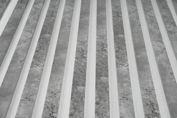 Lamele dekoracyjne na białej płycie 275x45cm BETON - obrazek 2